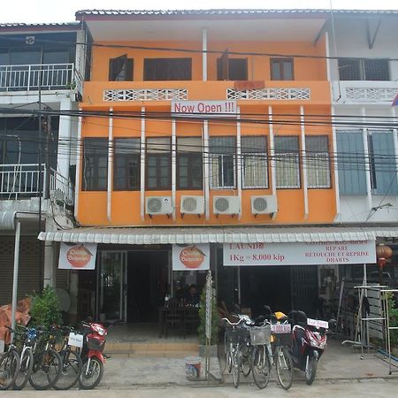 Orange Backpacker Hostel Vientián Exterior foto